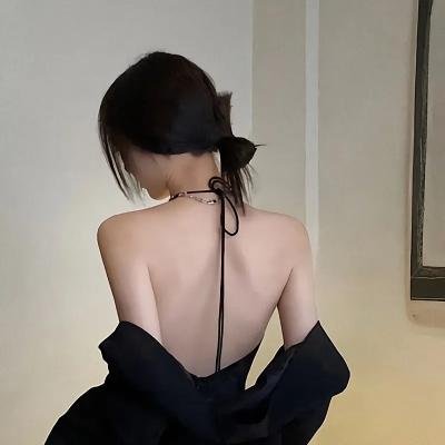 艳女证沉冤